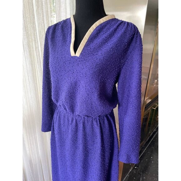 Vintage late 60s dress, purple, white trim, long sleeves, A-Line, elastic waist - Picture 2 of 7